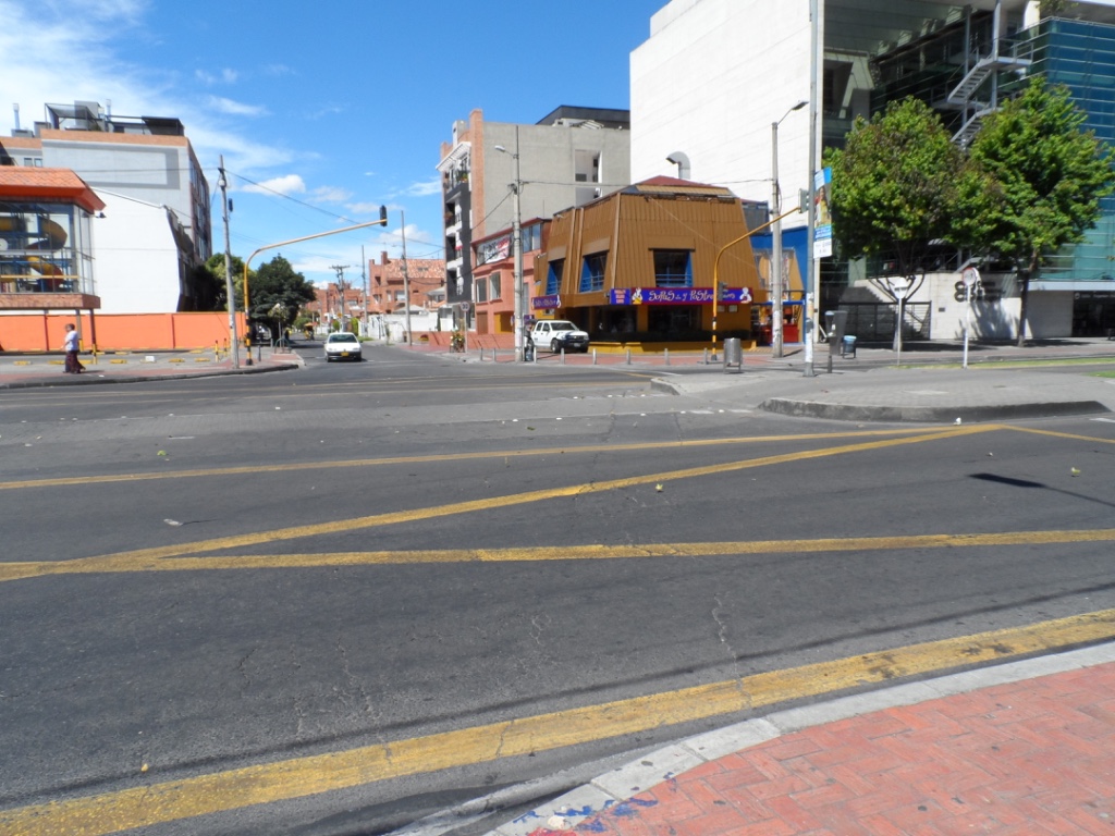 We arrive at Calle 19, one of the major roads in this part of Bogotá